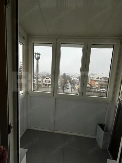 Apartament cu 2 camere zona Decebal - 10