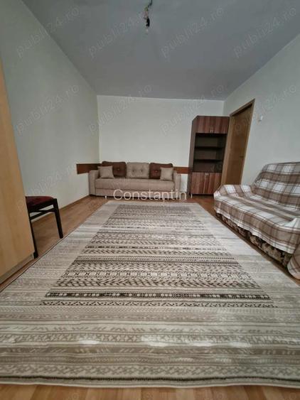 Apartament 2 camere de inchiriat - zona Pia?a-Sud, Bacau Apartament 2 camere de inchiriat - zona Pia?a-Sud, Bacau