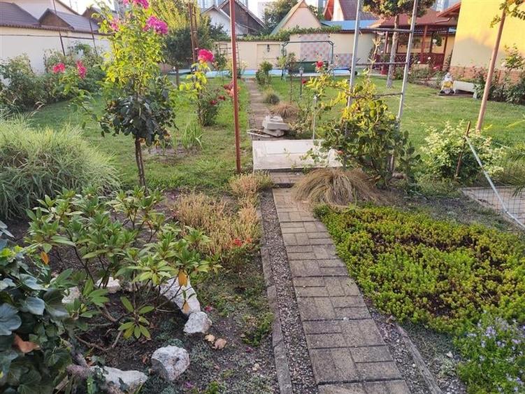 Casa fabuloasa tip VILA, cu piscina intr-o zona perfecta. - 2