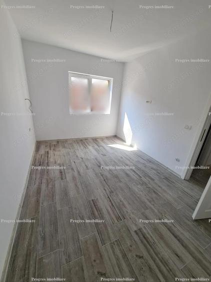 Apartament 2 camere decomandat - etaj 1 - 75.000 euro - 2