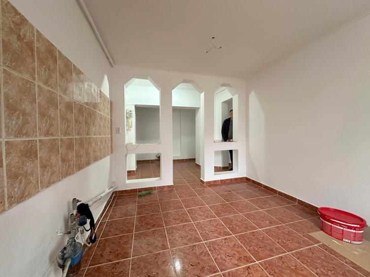 ZIMBRU - Bloc 1980, Apartament 3 camer decomandat, parter, MOBILAT - 8