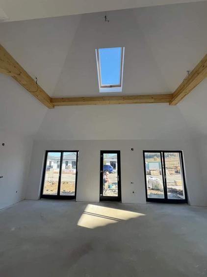 Casa la cheie 130mp 4 camere,2 băi,700mp teren,Livezeni - 17