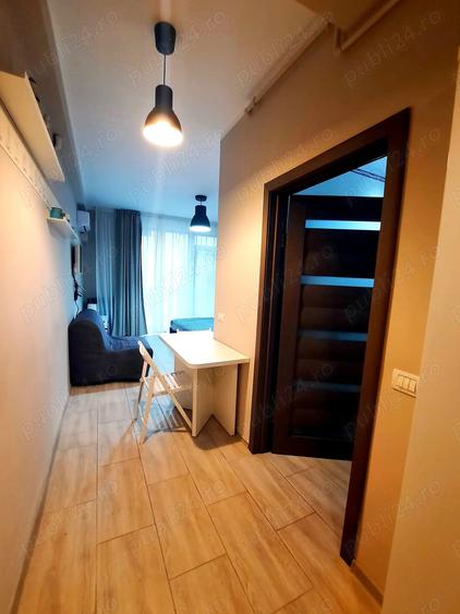 Vind Garsoniera mobilata la 35m de mare - 2