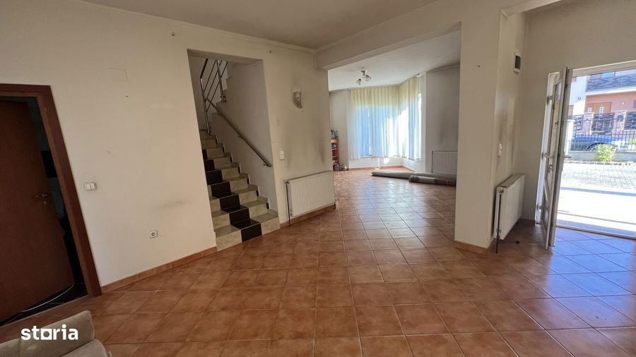 De vanzare casa P+M in localitatea Alesd Bihor - 1