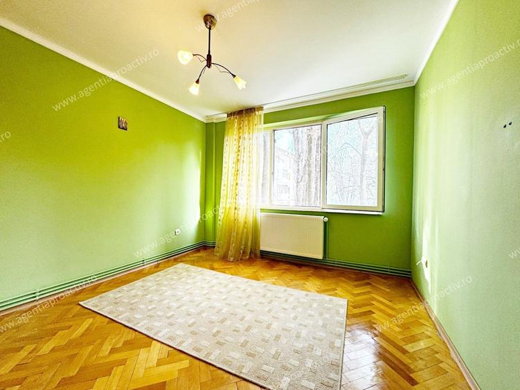 Apartament cu 3 camere , etajul 1, situat în inima orașului. - 1