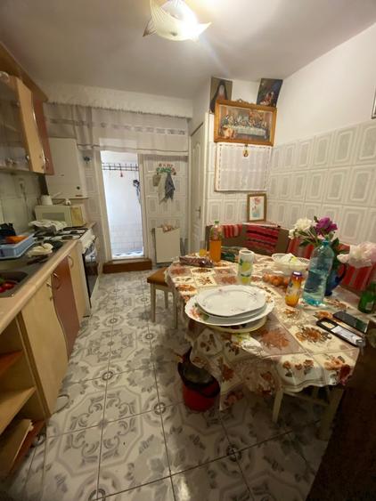3 decomandate parter inalt cu centrala zona Orizont - 7