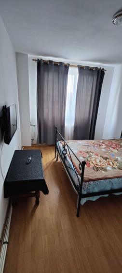 Inchiriez Garsoniera Zona Paco-Scoala 7 (Et.2) - 2