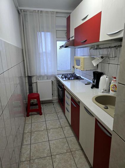 Inchiriez Apartament cu 3 camere -Piata Ciresica - 6