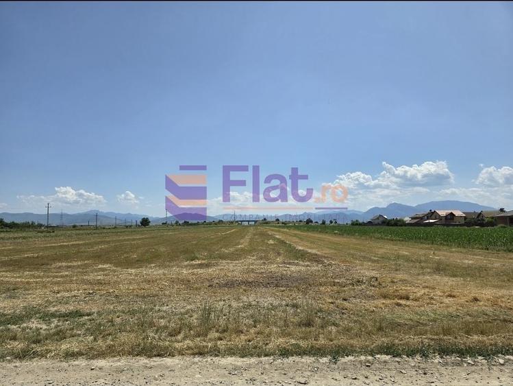 Teren intravilan de vânzare în Hărman, Brașov cu utilitati - 5