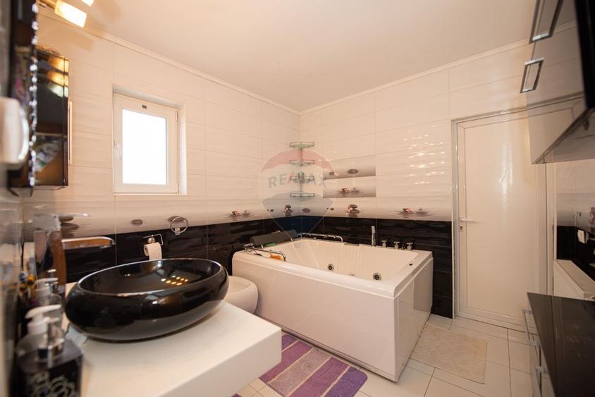 Casa de vanzare cu garaj,  Prelungirea Ghencea, Ghencea, Sector 6 - 20