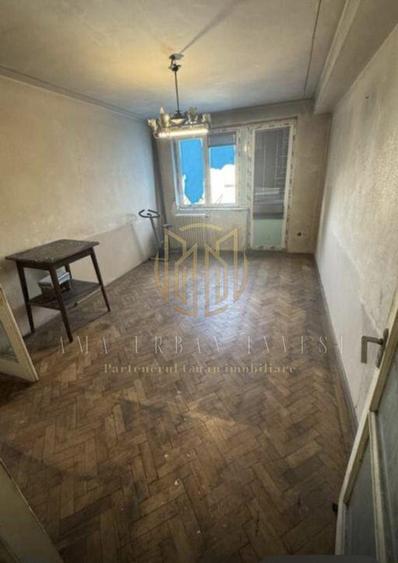 Ferdinand Dimitrov Gara de Est 2 cam 47 mp 55000 eur - 1