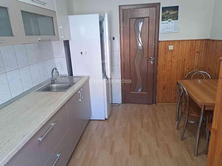 Apartament 4 camere de vanzare Apartament 4 camere de vanzare