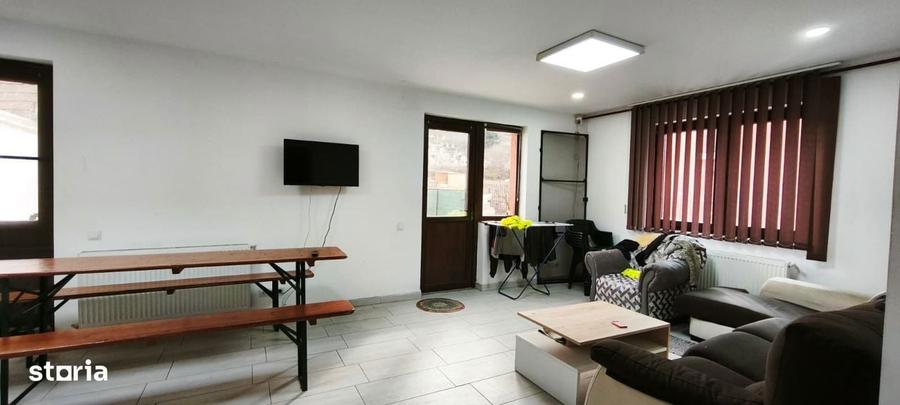 De inchiriat casa cu 6 camere in Cristesti - 5