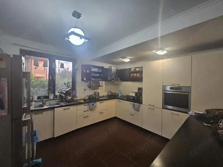 Casa ,zona Ford, suprafata utila 360 mp,teren 518 mp POSIBILITATE RATE !!! - 9