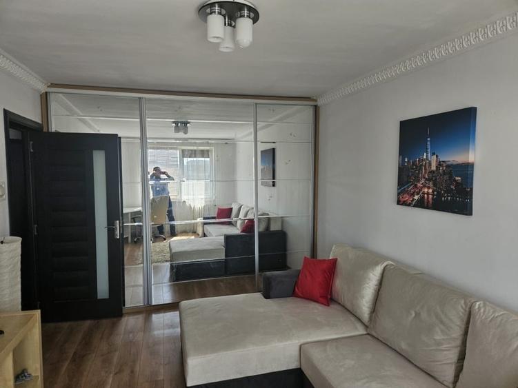 Crangasi, Proprietar inchiriez apartament 2 camere decomandat - 2