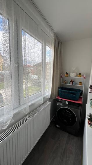Vand apartament cu doua camere in 8 Martie +garaj+ parcare in fata blocului - 4