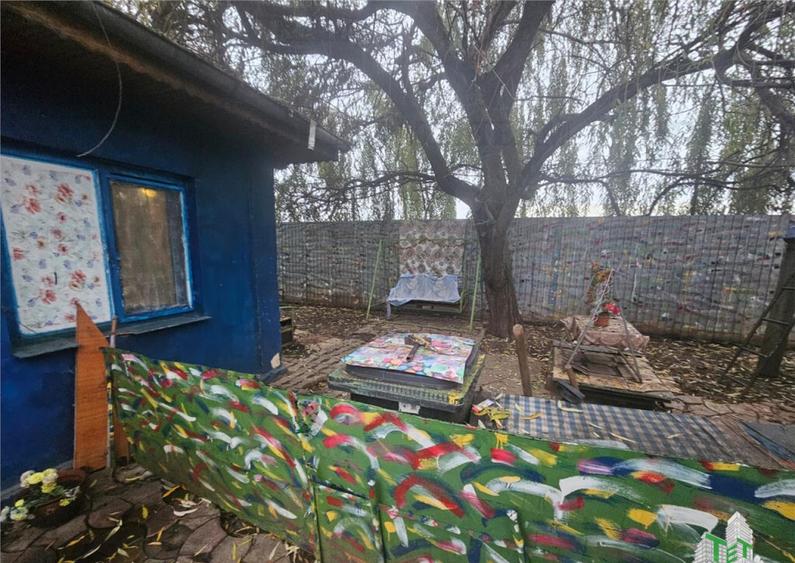 Casa din caramida si curte de 350mp in Rahova, - 1