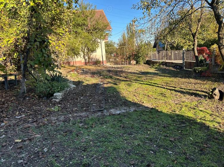 De vanzare casa cu teren generos in sat Pe?ti?u Mare - 5