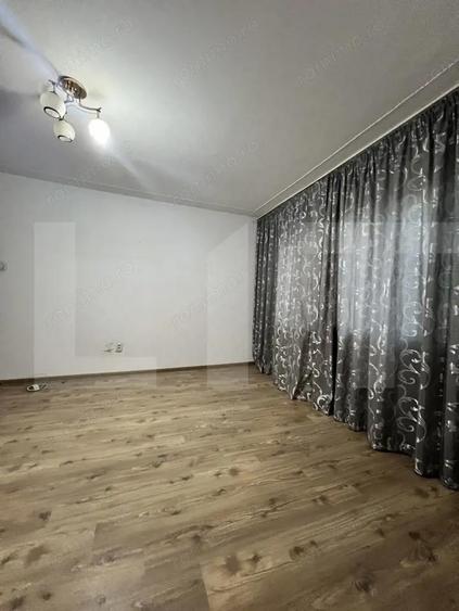 Apartament de vanzare, cu 2 camere, 40 mp, zona Blascovici - 6