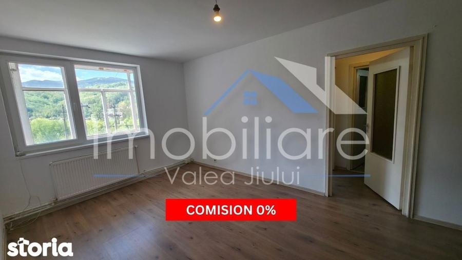 Apartament 2 camere - Lupeni | Intre spital si Lidl | Etaj 4/10 - 1