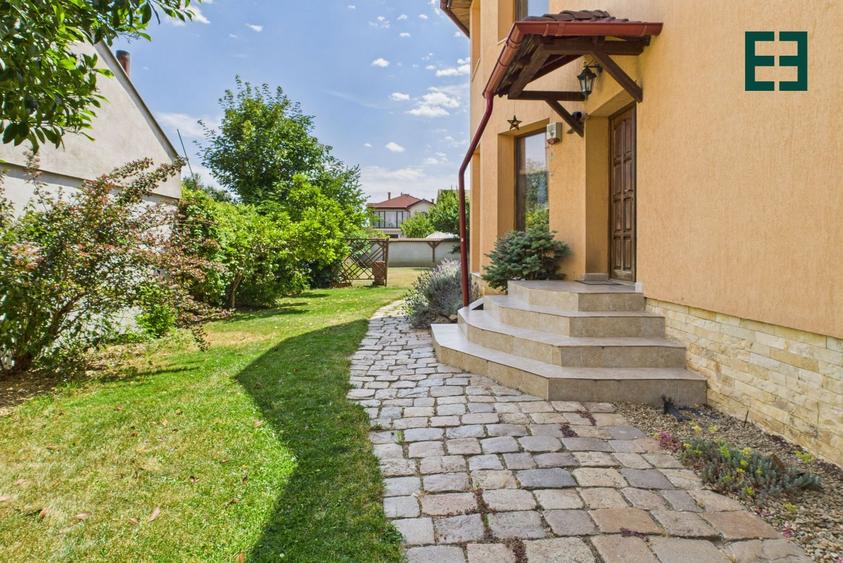 Vilă cu 6 camere - Zona Subcetate - Arad - 37