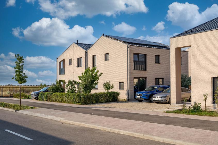 CUIB 3, LIZIERA DE LAC, FAZA 1 — CASA TA LÂNGĂ LAC, LA 20 DE MINUTE DE PALLADY - 18