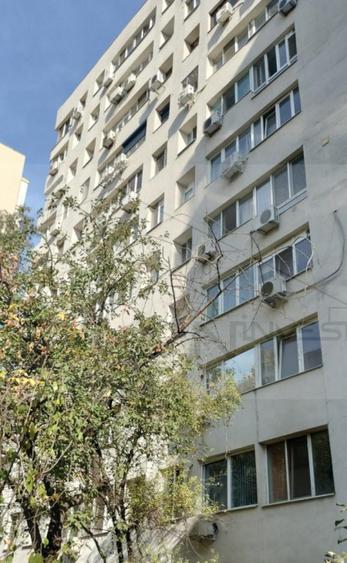 Metrou Titan apartament cu 3 camere - 4