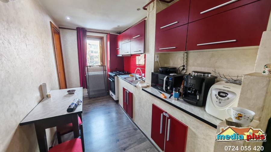 Apartament 3 camere semidecomandat – Zona Aviației - 1