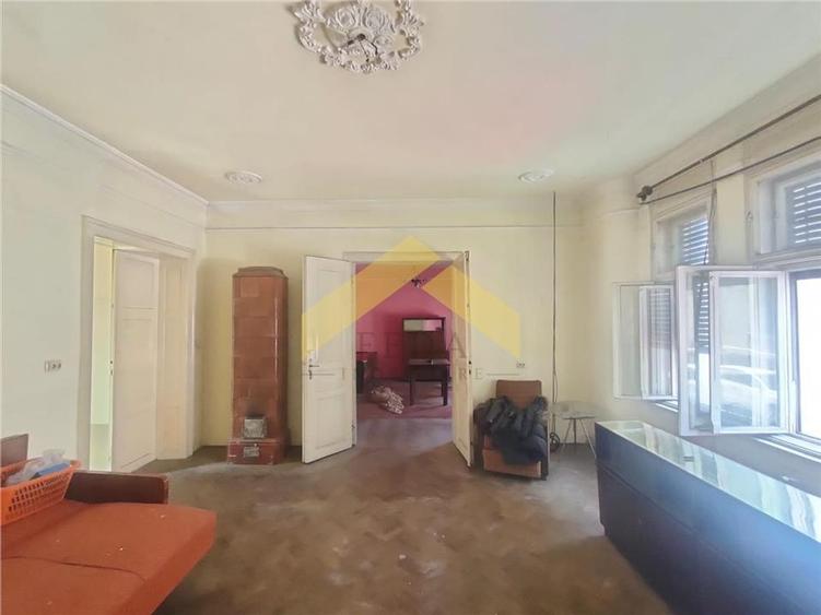 Casa cu 6 camere de vanzare Ultracentral - 4