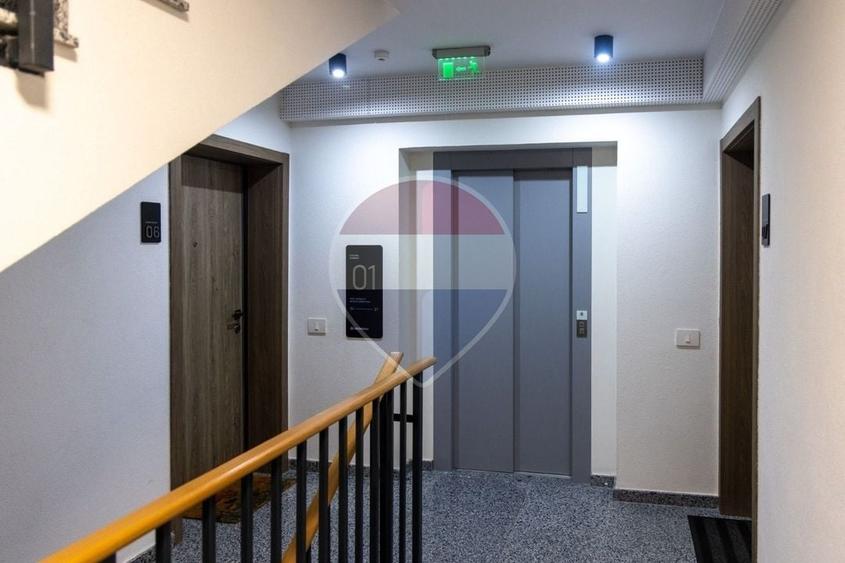 Apartament cu 2 camere decomandat, mobilat în Noua
