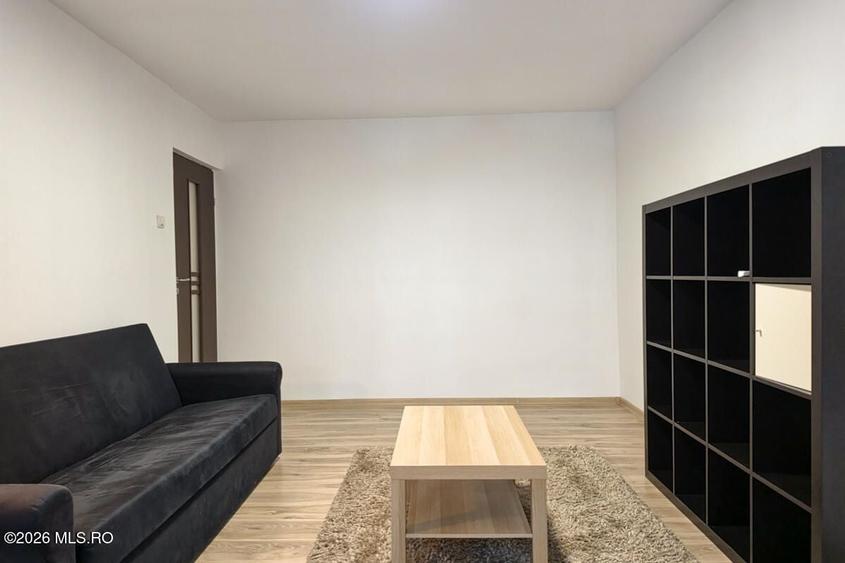 Apartament cu 2 camere decomandat, mobilat în Aradului