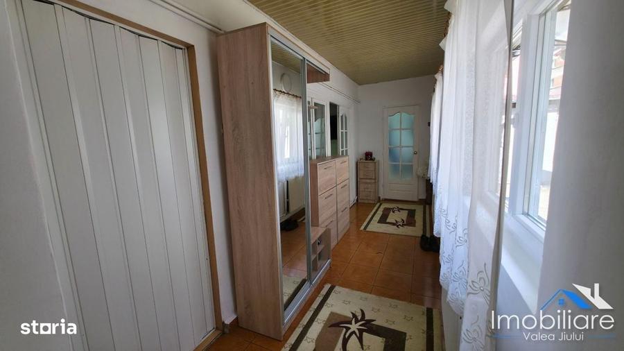 Casă cu 4 camere cu Teren 268 Mp în Central