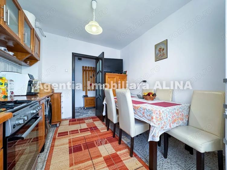 Apartament cu 2 camere decomandat în Decebal