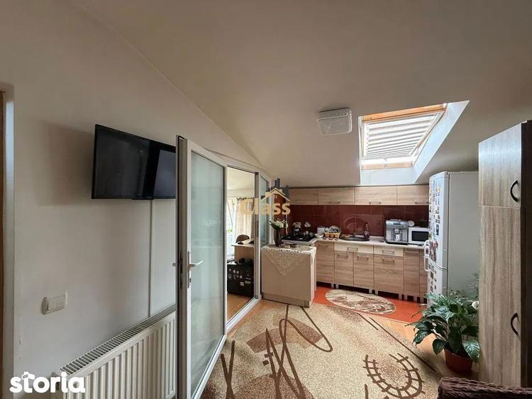 Apartament cu 2 camere semidecomandat, mobilat în Baciu