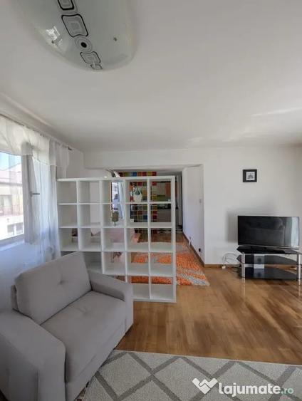 Apartament 44mp, mobilat, garaj, zona Primariei Floresti - 2