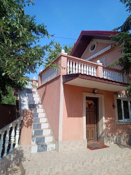 Casă cu 5 camere cu Teren 1000 Mp în Postăvari