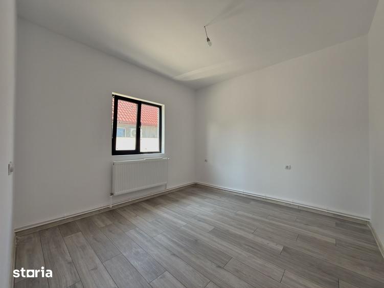Casă cu 4 camere cu Teren 190 Mp în Central