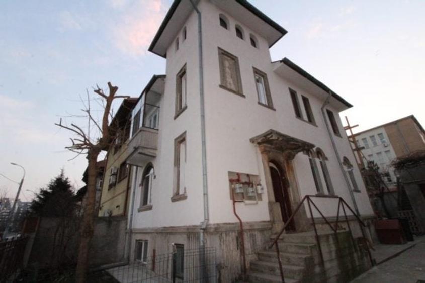 Apartament cu 2 camere decomandat în Cotroceni