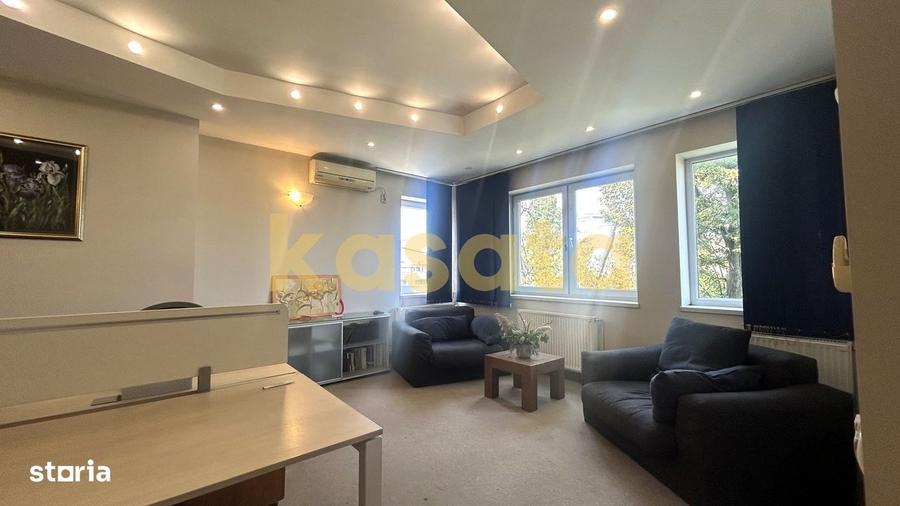 Apartament cu 3 camere, mobilat în Casin