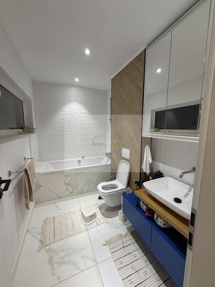Duplex cu 4 camere cu Canalizare în Iris