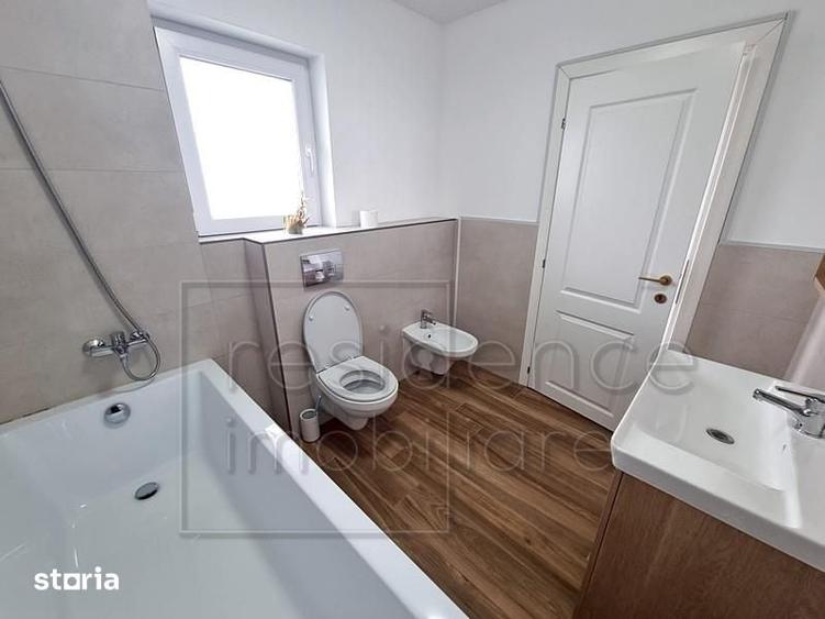 Casă cu 4 camere cu Teren 350 Mp în Borhanci