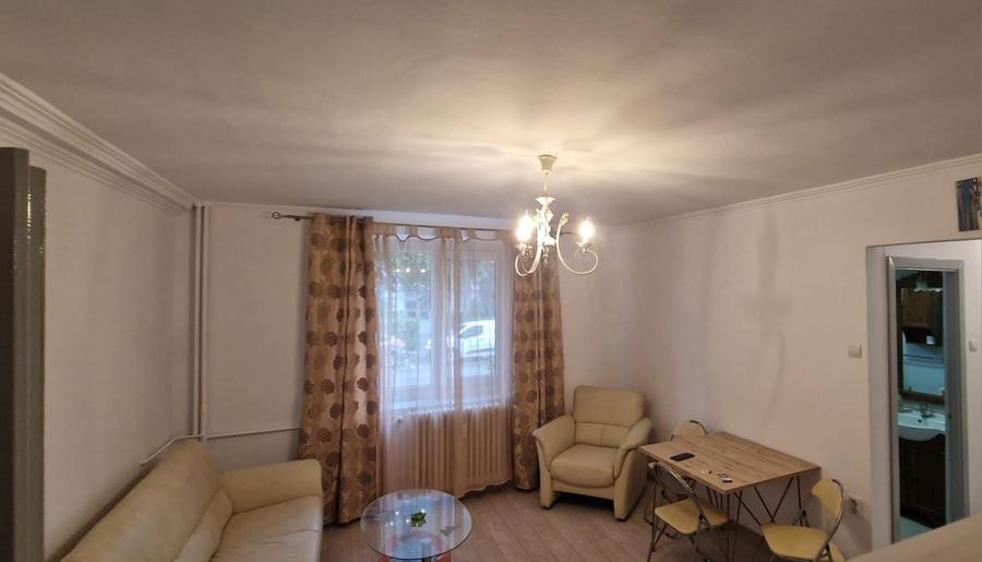 Apartament cu 2 camere semidecomandat în Central