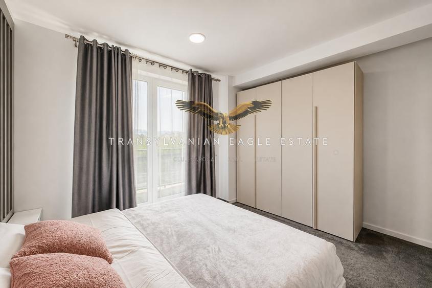 Apartament cu 3 camere semidecomandat, mobilat în Dâmbul Rotund