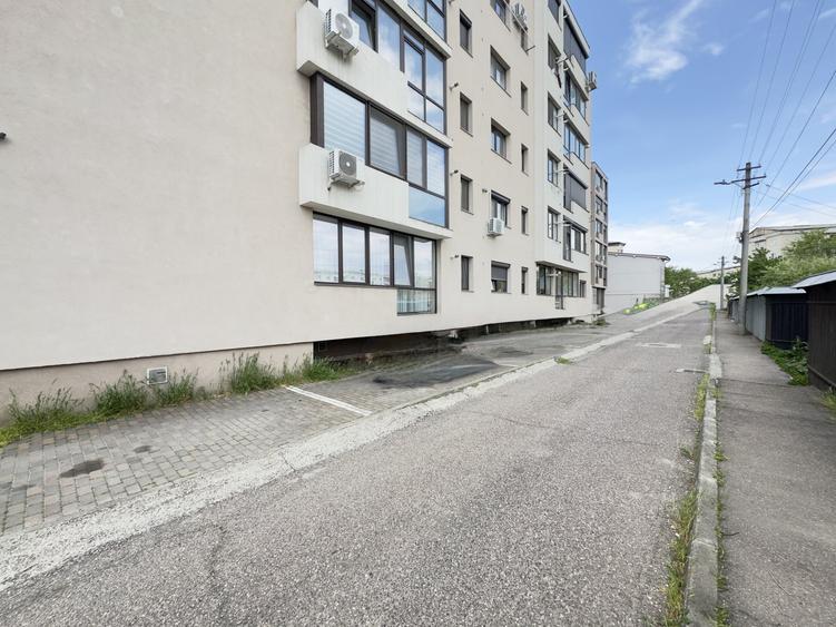 Apartament cu 3 camere decomandat, mobilat în Nord