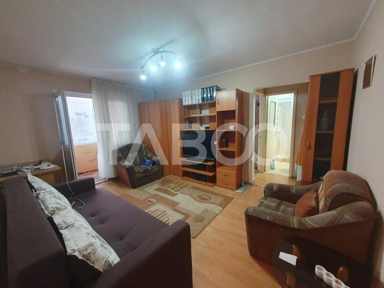 Apartament 2 camere 43 mp utili semidecomandat etaj 3 zona Negoiu - 1