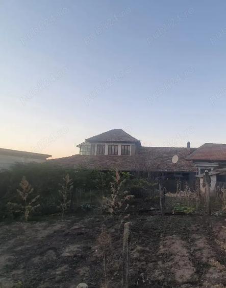 Vand case si teren in Vanju Mare 1026mp - 2