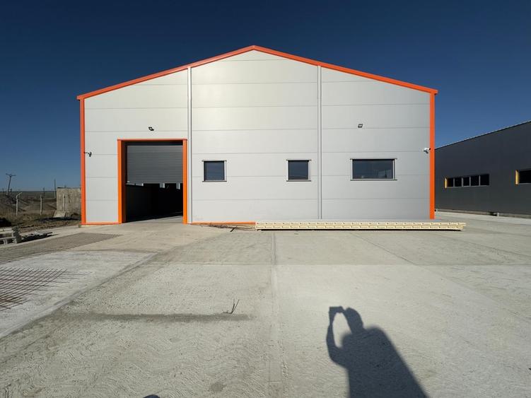 Hala de la 583mp la 1166, Letcani, aproape de Metro - 14