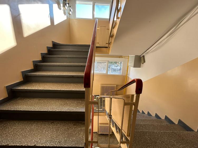 1 Decembrie 1918 3 Camere  Etaj 2 62 Mp 7 Min Metrou Bloc 1975 Reabilitat - 17