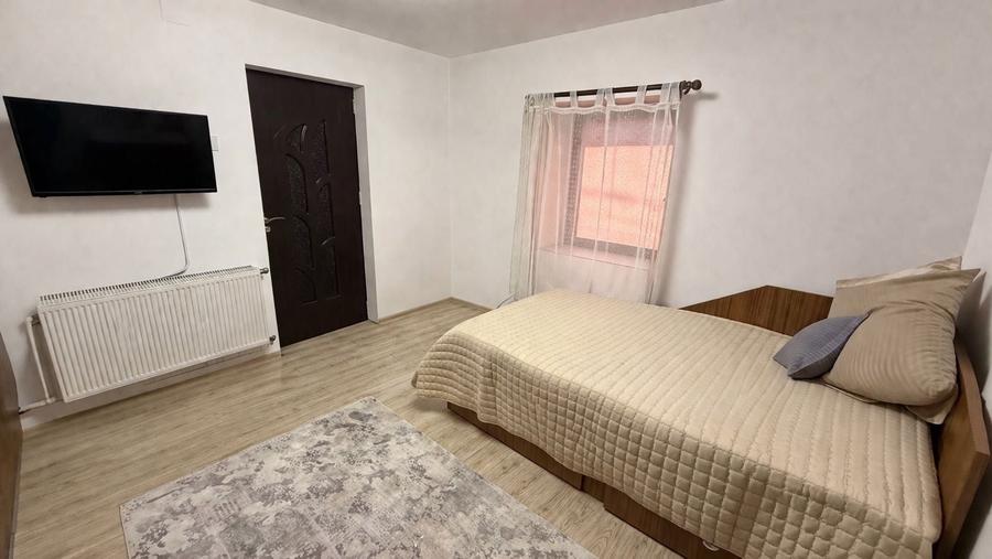 Proprietate ultracentrala premium in Medgidia | Complet mobilata si utilata | Acoperis nou 2025 | 166 mp teren | Vand sau schimb cu apartament - 1