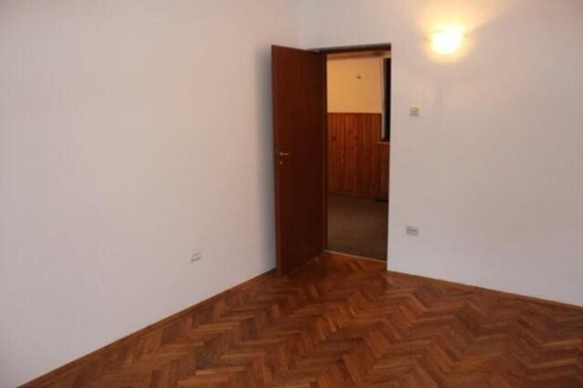 Floreasca, Compozitori, vila P+1E, 5 camere, curte libera 250 mp, birou/firma, - 13